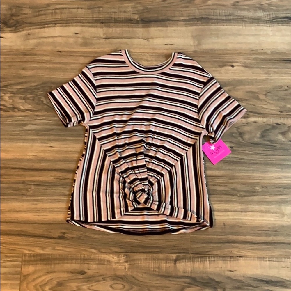 Dillard’s in girl shirt w/ necklace